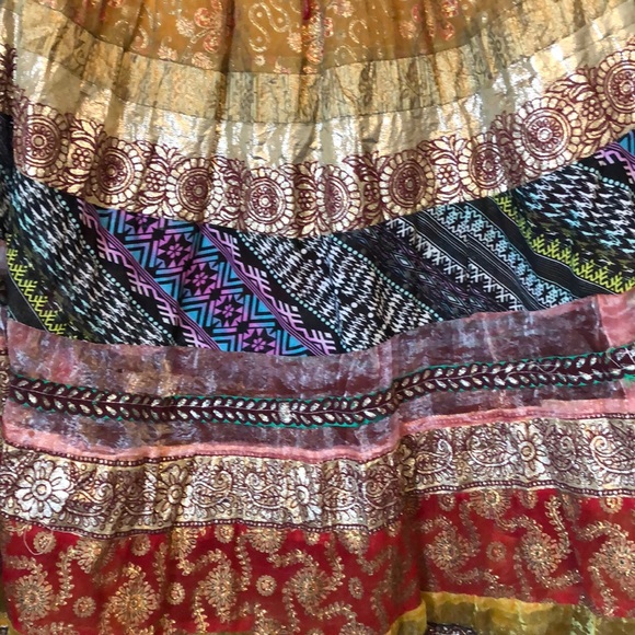 Dresses & Skirts - Gold glittery full length skirt